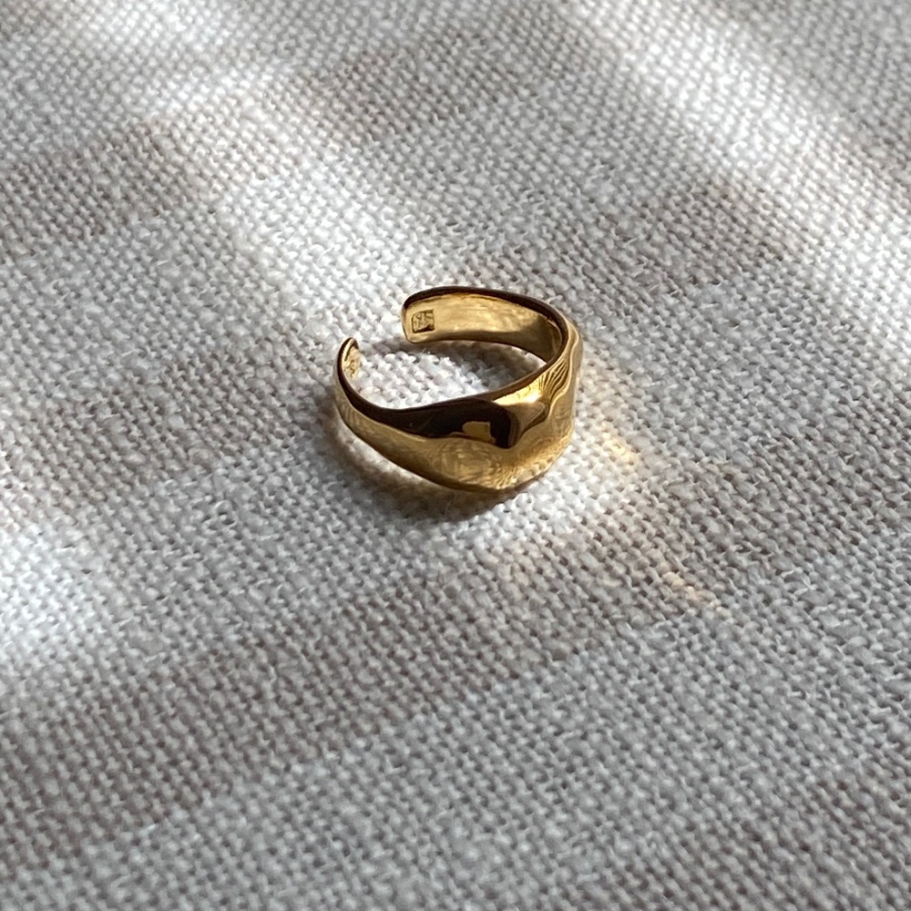 Sezane Gold Women's Rings Set - Picture 4 of 12